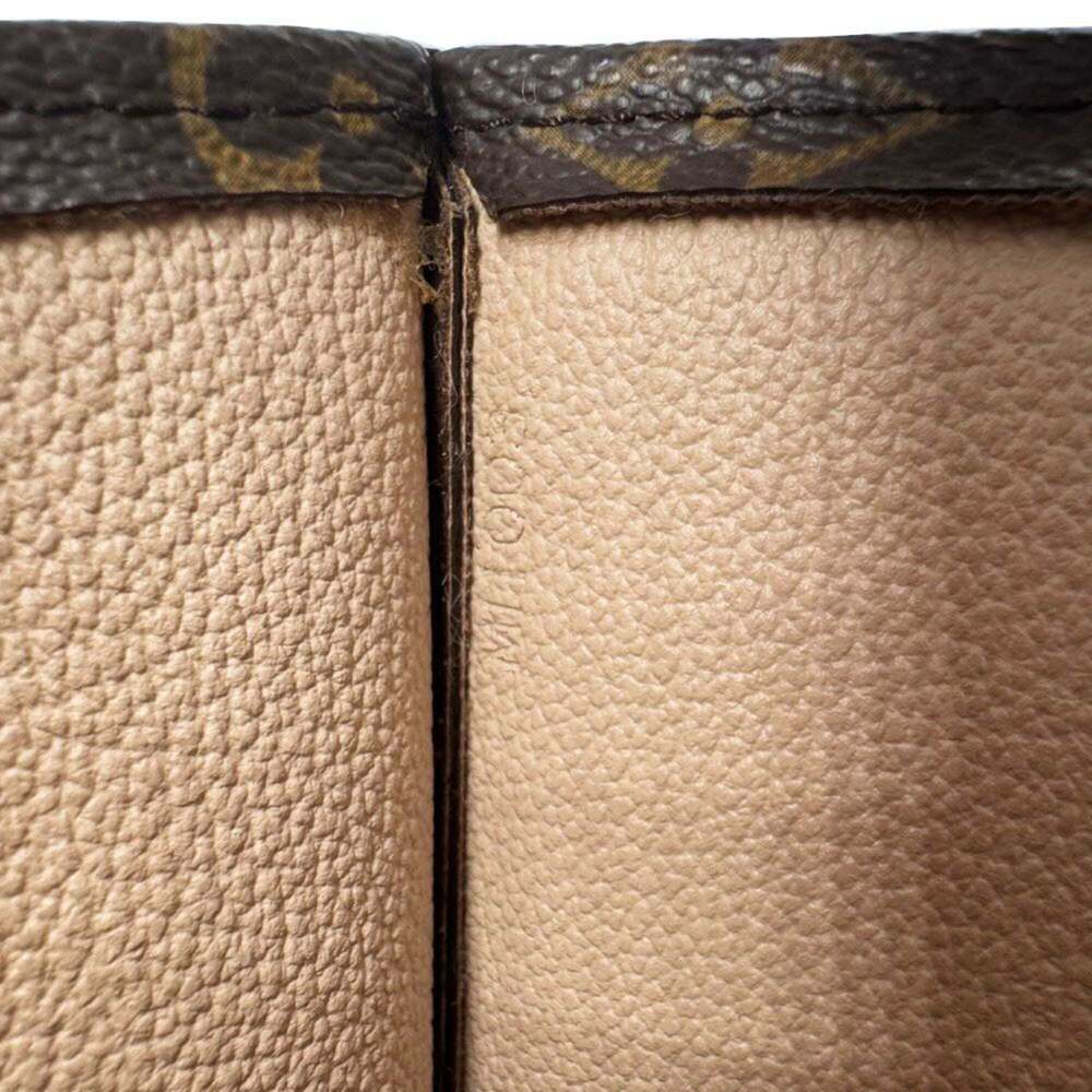 LOUIS VUITTON Brown Monogram Tote Bag - Picture 15 of 15